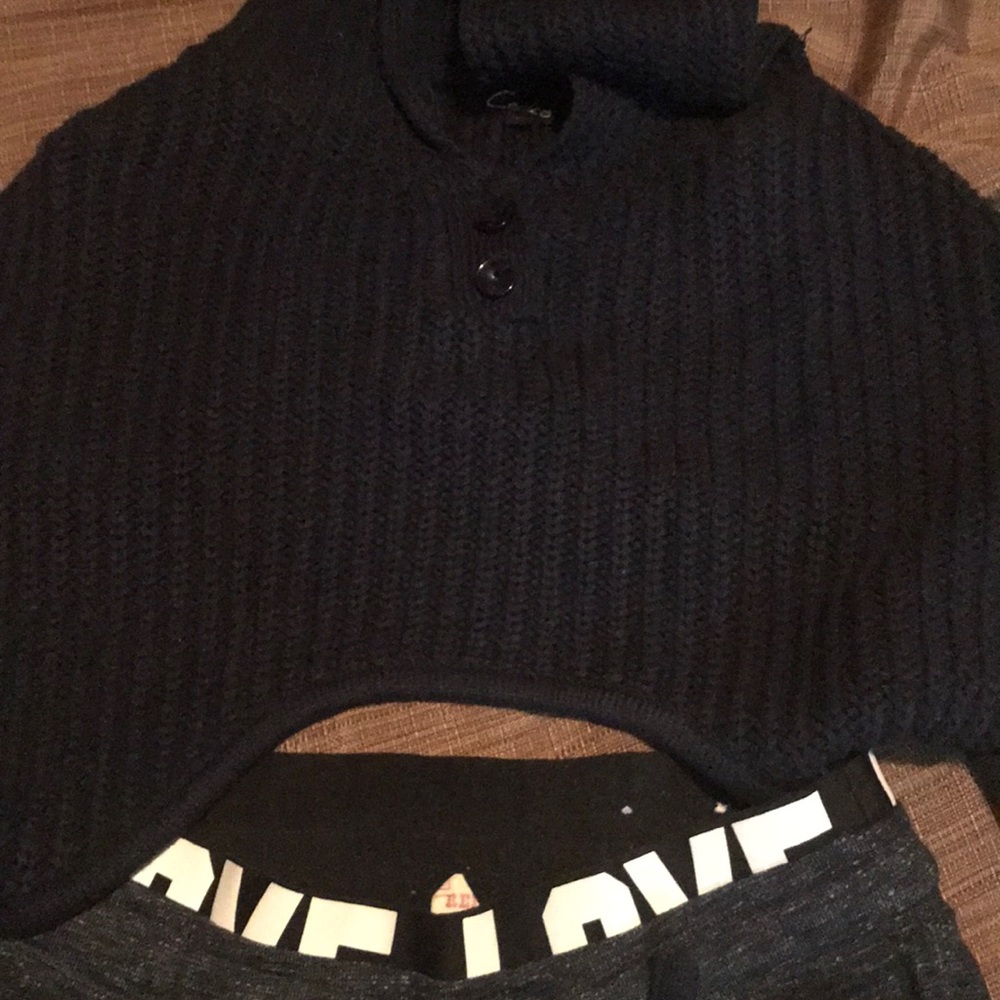 Navy blue crop sweater with hood and leggings bulk
